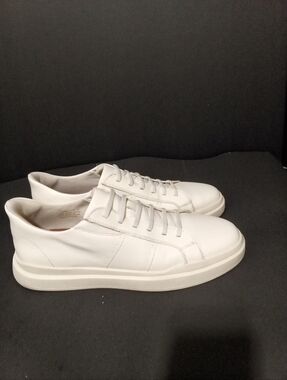 Marc Joseph New York Men's Allen Street Hands Free Technology Lightweight Leathe